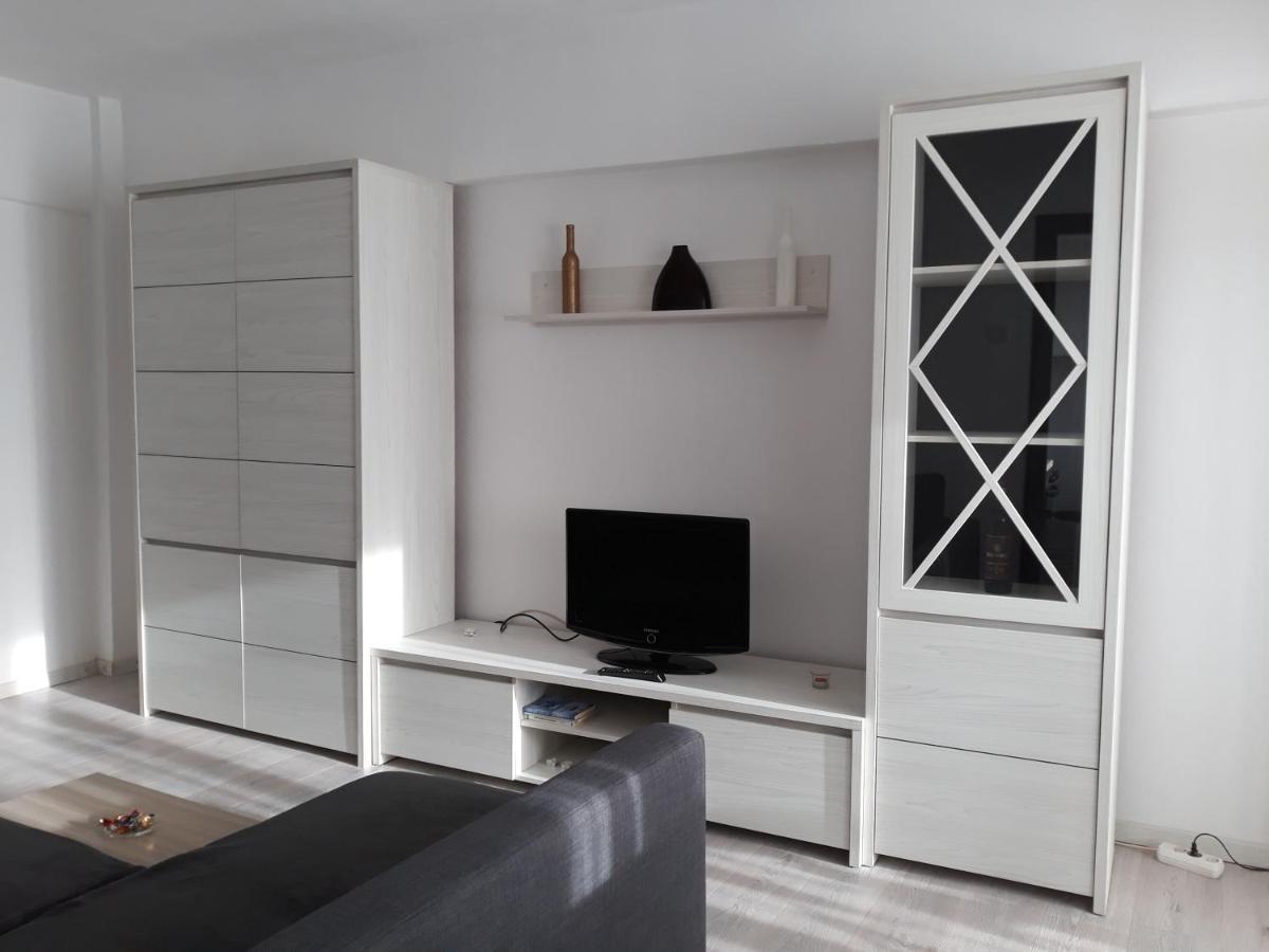 Helen House Appartamento Braşov Esterno foto